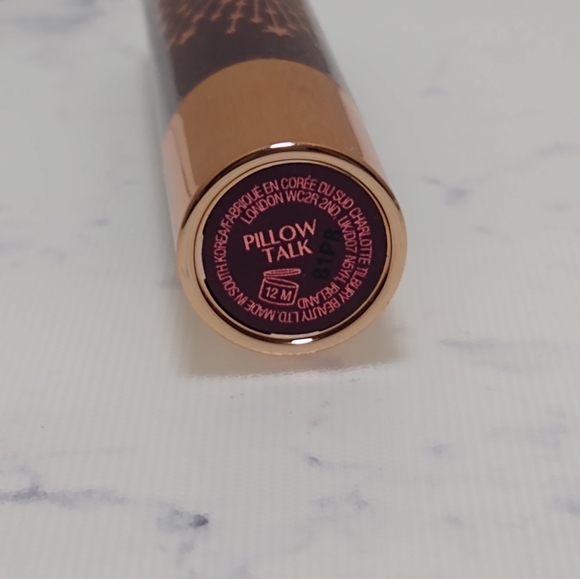New Charlotte Tilbury Hyaluronic Infused Lip Mask Gloss Bomb Pillow Talk - Picture 3 of 3
